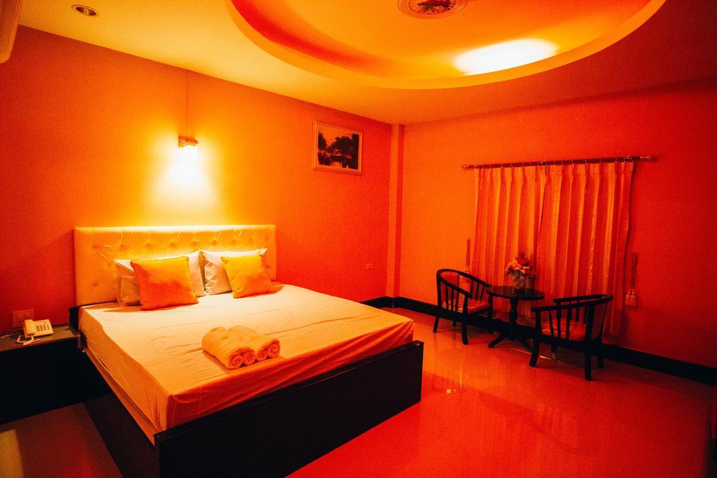 Windsor Resort Лопбури Экстерьер фото