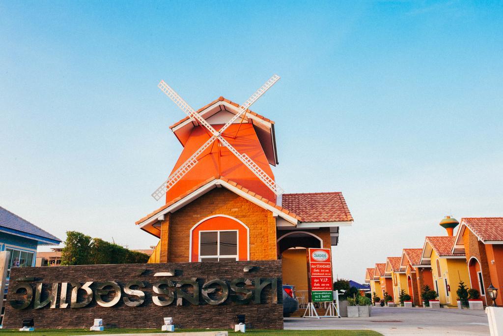 Windsor Resort Лопбури Экстерьер фото