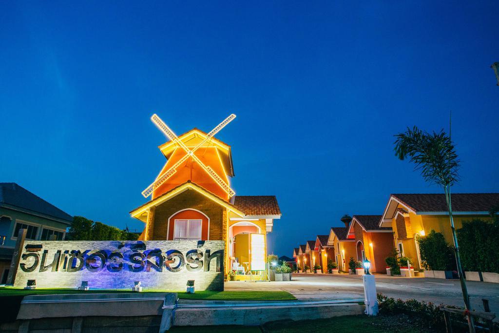 Windsor Resort Лопбури Экстерьер фото