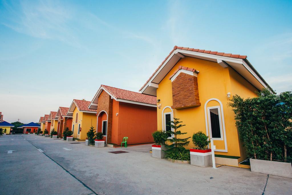 Windsor Resort Лопбури Экстерьер фото