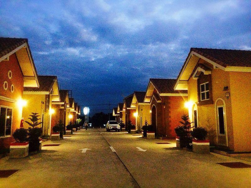 Windsor Resort Лопбури Экстерьер фото